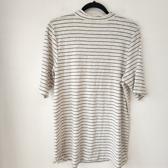 Torrid Marled White and Black Stripe Mock Neck Tee T-Shirt Blouse Stretchy 2X - Picture 3 of 8